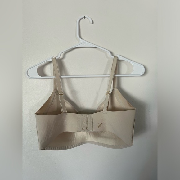 Knix Wingwoman Bra Size 4 Cream - Picture 4 of 6